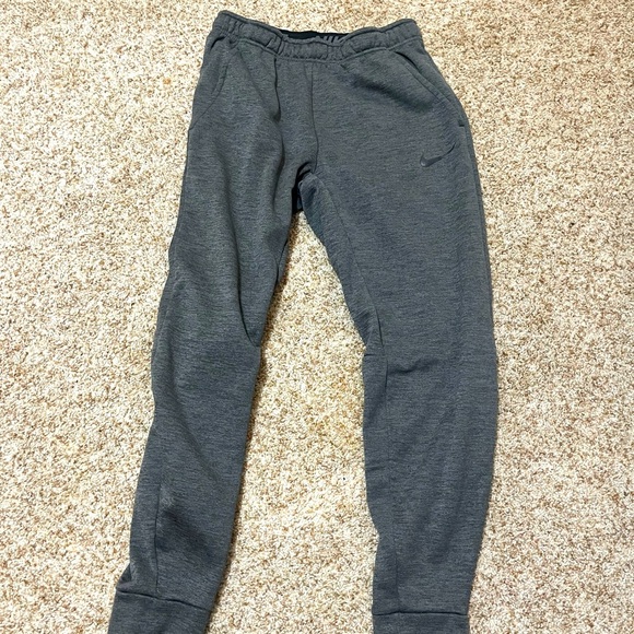 Nike Men’s Dri Fit Joggers - Medium - Picture 6 of 7
